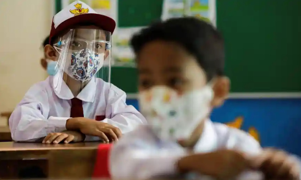 Hệ thống giáo dục tại nhiều quốc gia đứng trên bờ vực sụp đổ vì đại dịch Covid-19 Hệ thống giáo dục tại nhiều quốc gia đứng trên bờ vực sụp đổ vì đại dịch Covid-19