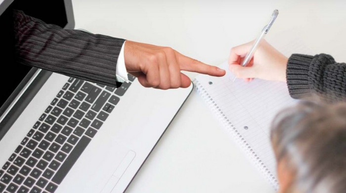 Học sinh làm bài thi ở nhà vẫn có thể bị phát hiện gian lận Học sinh làm bài thi ở nhà vẫn có thể bị phát hiện gian lận