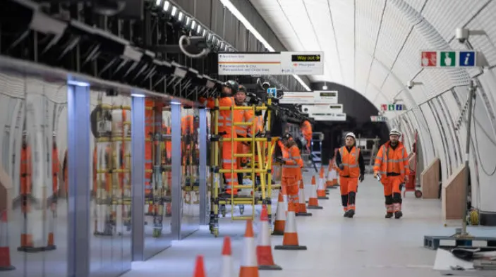 Khám phá hệ thống tàu điện ngầm 25 tỷ USD hiện đại nhất châu Âu Khám phá hệ thống tàu điện ngầm 25 tỷ USD hiện đại nhất châu Âu