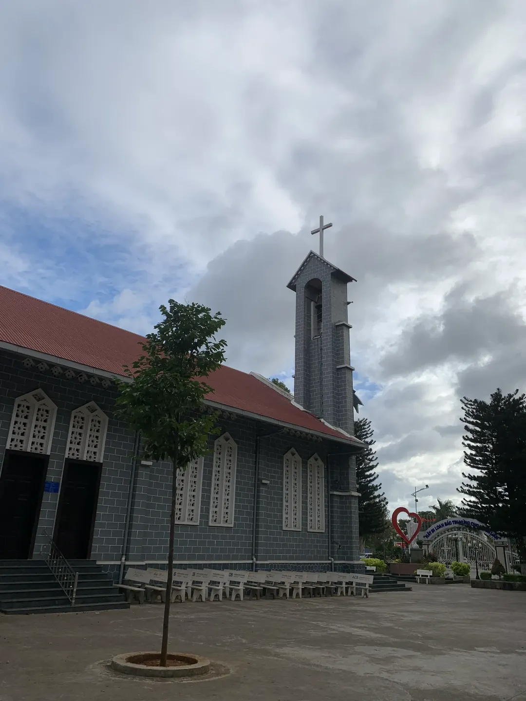 Kinh nghiệm du lịch Tây Nguyên ngon, bổ, rẻ (Phần 1) Kinh nghiệm du lịch Tây Nguyên ngon, bổ, rẻ (Phần 1)