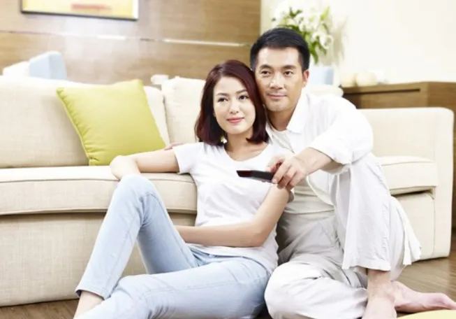 Xem phim 18+ cùng người yêu của mình - bạn đã thử chưa? Xem phim 18+ cùng người yêu của mình - bạn đã thử chưa?