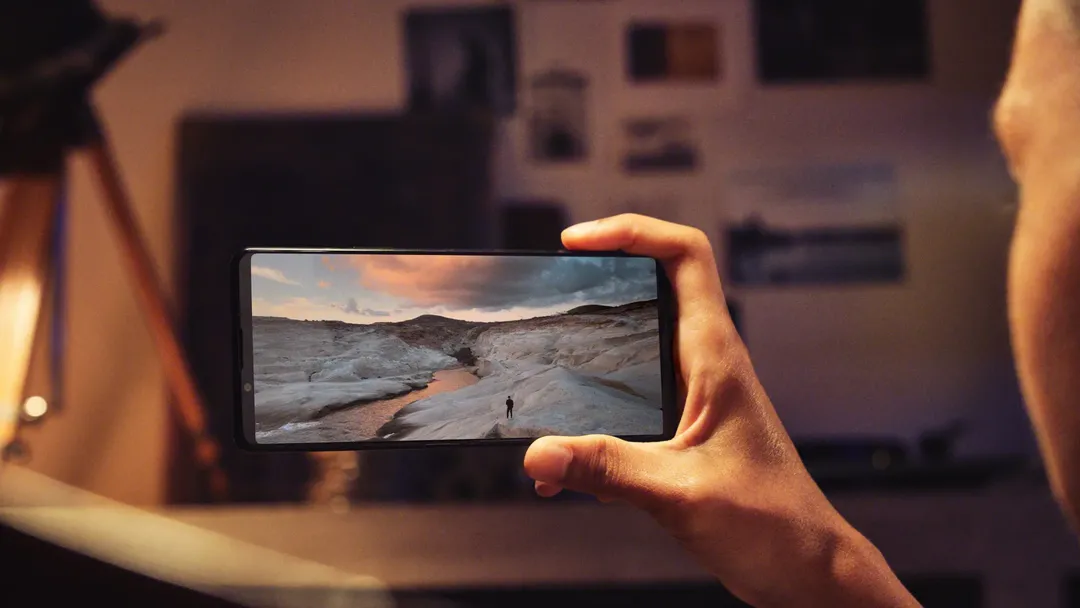 Sony lí giải vì sao điện thoại Xperia viền dày, triết lí camera trung thực ít lạm dụng AI Sony lí giải vì sao điện thoại Xperia viền dày, triết lí camera trung thực ít lạm dụng AI