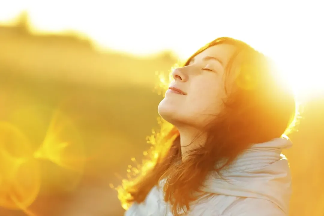 Nghiên cứu: Vitamin D từ ánh sáng mặt trời còn tốt cho cả não, ngăn suy giảm trí nhớ Nghiên cứu: Vitamin D từ ánh sáng mặt trời còn tốt cho cả não, ngăn suy giảm trí nhớ
