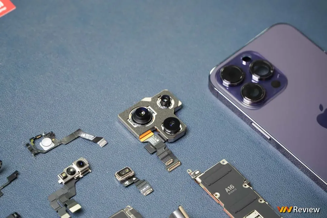 Mổ iPhone 14 Pro Max đầu tiên tại Việt Nam, phát hiện chi tiết Apple “giấu nhẹm” trong buổi ra mắt Mổ iPhone 14 Pro Max đầu tiên tại Việt Nam, phát hiện chi tiết Apple “giấu nhẹm” trong buổi ra mắt