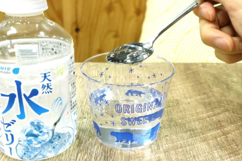 Đồ uống dạng thạch đóng chai làm mưa, làm gió thị trường Nhật Bản Đồ uống dạng thạch đóng chai làm mưa, làm gió thị trường Nhật Bản
