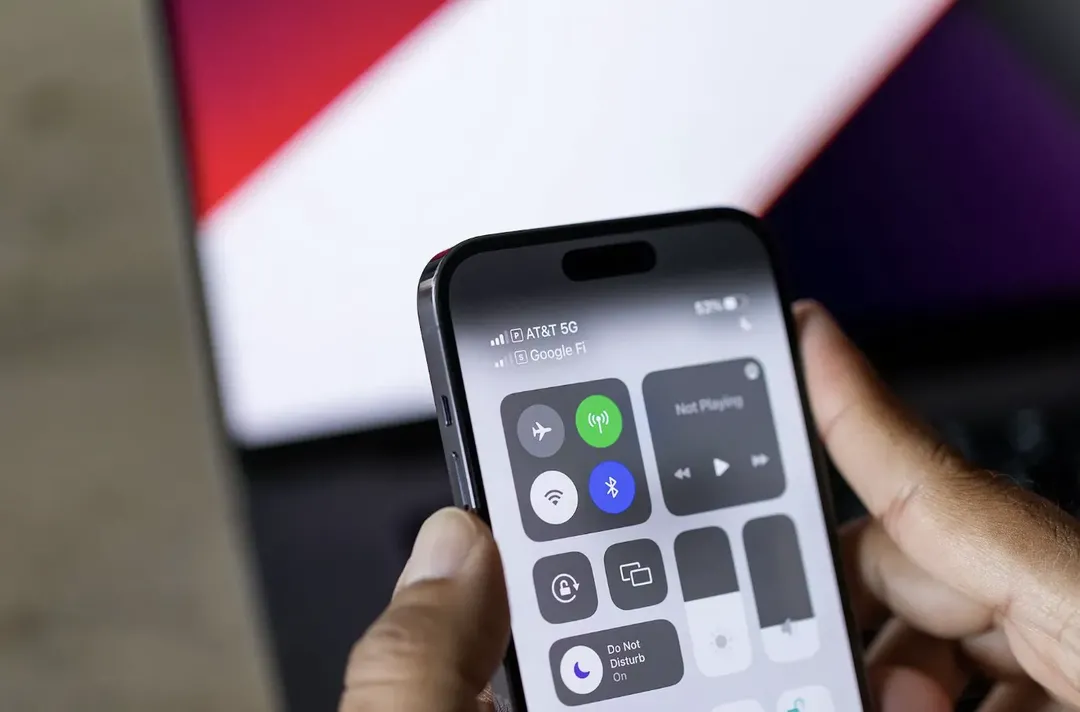 TheVerge đánh giá iPhone 14 Pro: màn hình vẫn đẹp, camera không nhiều cải tiến, Dynamic Island hay nhưng cần thêm thời gian cải thiện TheVerge đánh giá iPhone 14 Pro: màn hình vẫn đẹp, camera không nhiều cải tiến, Dynamic Island hay nhưng cần thêm thời gian cải thiện