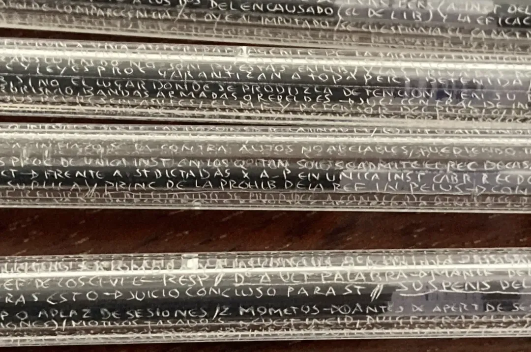 Ngỡ ngàng trước thủ đoạn gian lận cực kỳ tinh vi của sinh viên, đến giảng viên cũng phải nể! Ngỡ ngàng trước thủ đoạn gian lận cực kỳ tinh vi của sinh viên, đến giảng viên cũng phải nể!