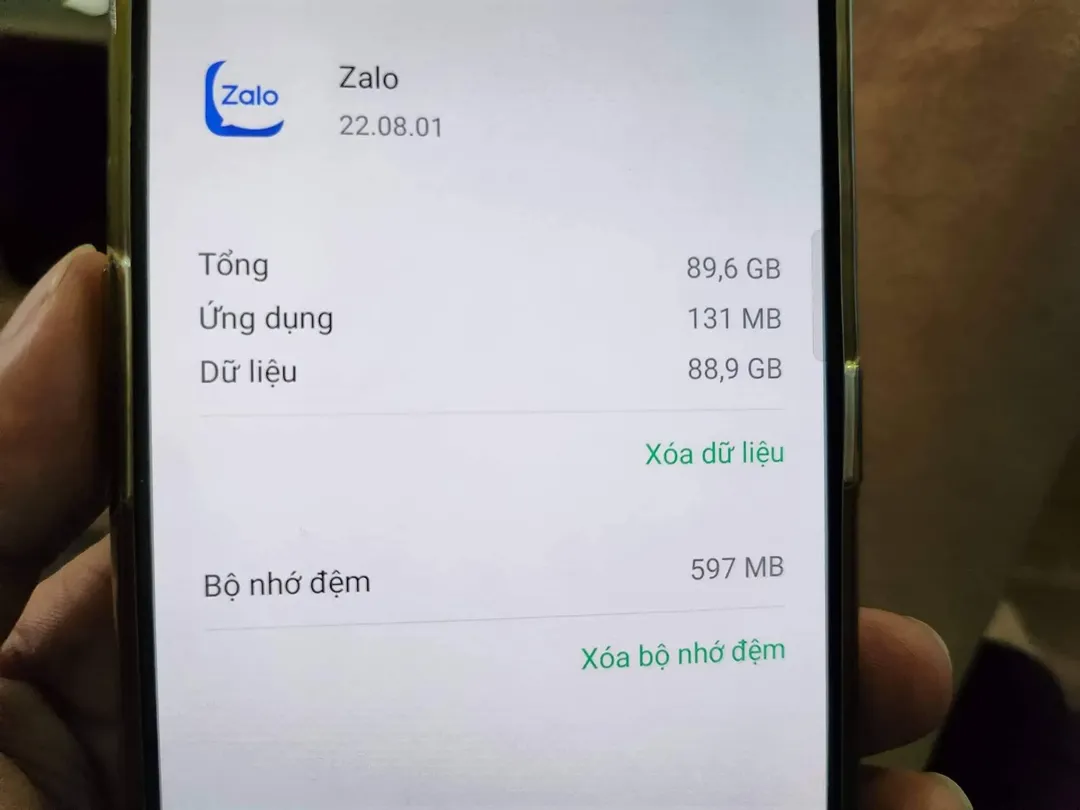 Ông hoàng chat chít Zalo: Sát thủ diệt bộ nhớ đáng sợ nhất trên điện thoại Ông hoàng chat chít Zalo: Sát thủ diệt bộ nhớ đáng sợ nhất trên điện thoại