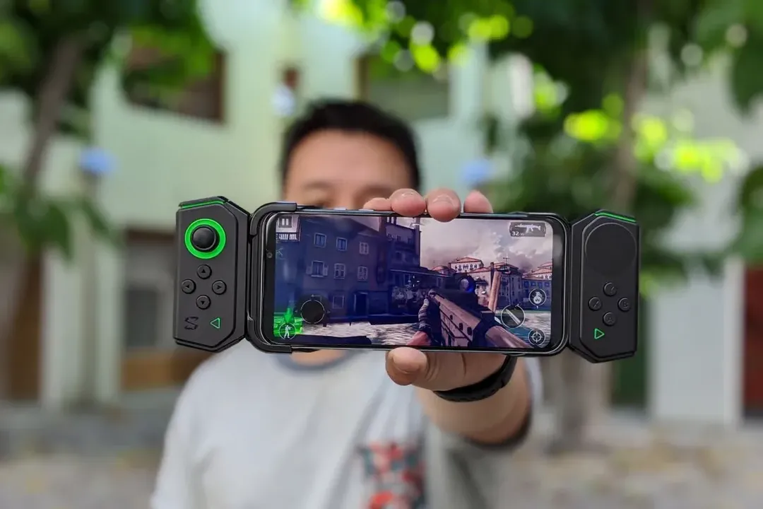 Hồi kết của gaming phone Black Shark: sa thải 90% nhân sự, cạn tiền, nợ trợ cấp thôi việc, bán không ai mua,... Hồi kết của gaming phone Black Shark: sa thải 90% nhân sự, cạn tiền, nợ trợ cấp thôi việc, bán không ai mua,...