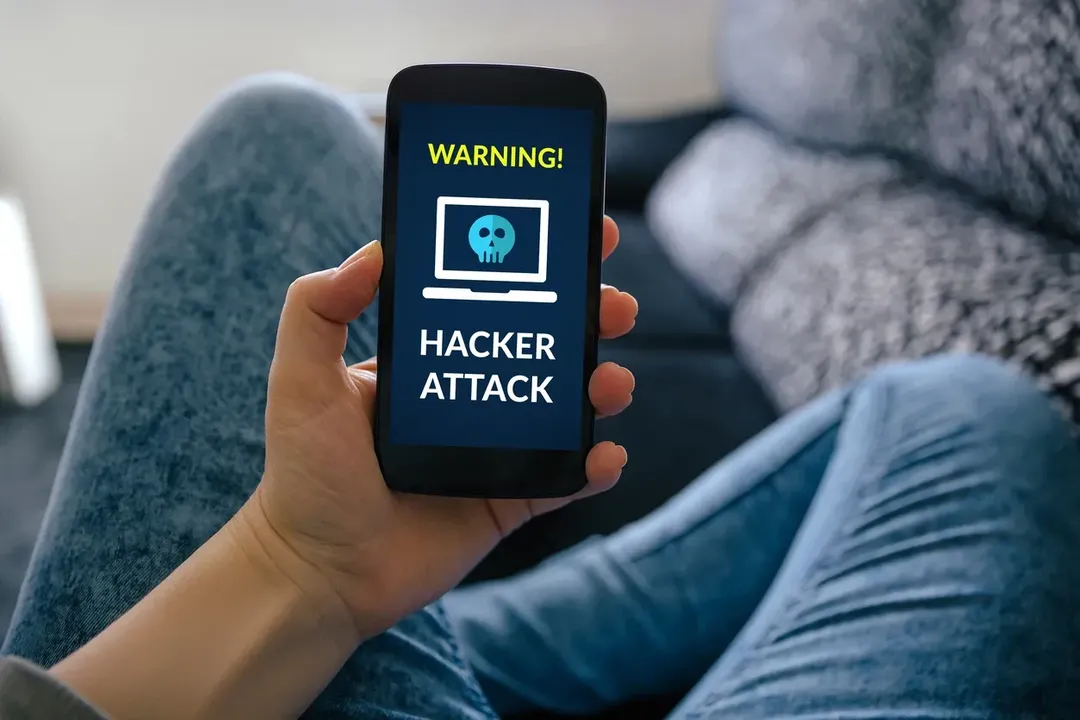Hàng loạt iPhone đối diện bị hack liên quan tới ứng dụng đặc biệt này! Hàng loạt iPhone đối diện bị hack liên quan tới ứng dụng đặc biệt này!