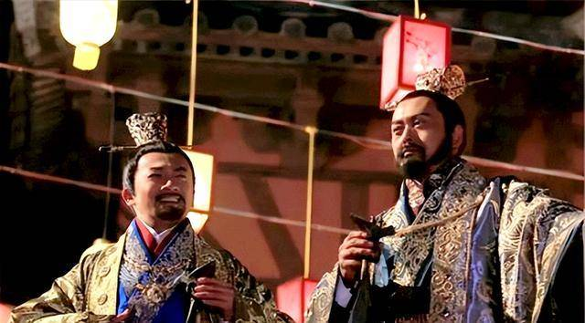 Tại sao Tào Tháo thích góa phụ? Nhiều người không hiểu, khi biết lý do chỉ có thể than thở sự khôn ngoan của Tào Tháo Tại sao Tào Tháo thích góa phụ? Nhiều người không hiểu, khi biết lý do chỉ có thể than thở sự khôn ngoan của Tào Tháo