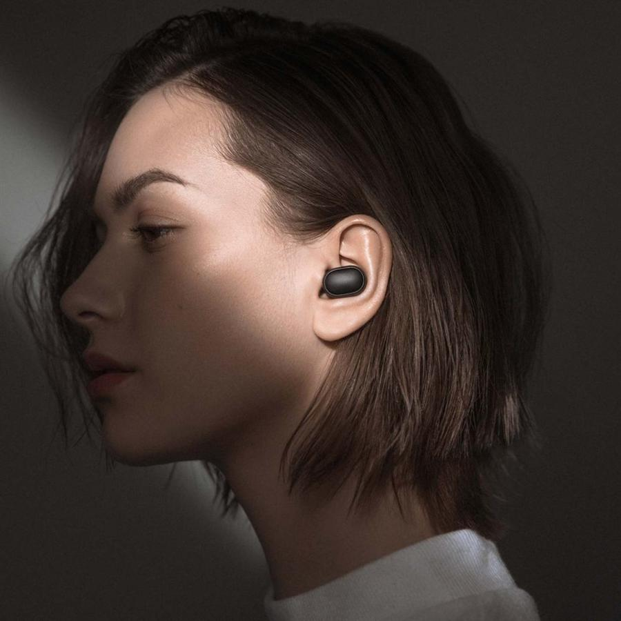 Cần gì phải mua AirPods fake, khi chỉ hơn 200k là mua được tai nghe true wireless Xiaomi chính hãng chất âm ngon lành, pin trâu dùng thoải mái Cần gì phải mua AirPods fake, khi chỉ hơn 200k là mua được tai nghe true wireless Xiaomi chính hãng chất âm ngon lành, pin trâu dùng thoải mái