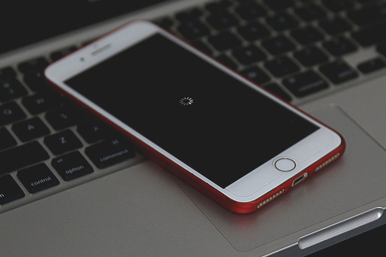 iOS 17.1.1 dính lỗi lạ khiến iPhone hóa cục gạch iOS 17.1.1 dính lỗi lạ khiến iPhone hóa cục gạch