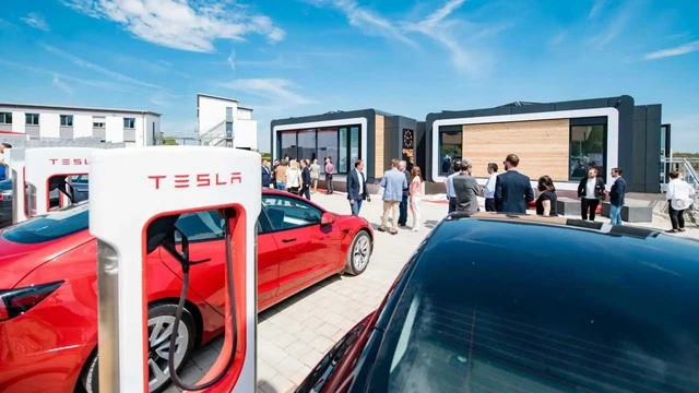 Sa thải cho sướng miệng, giờ Elon Musk muối mặt đi tuyển lại những người vừa đuổi đi Sa thải cho sướng miệng, giờ Elon Musk muối mặt đi tuyển lại những người vừa đuổi đi