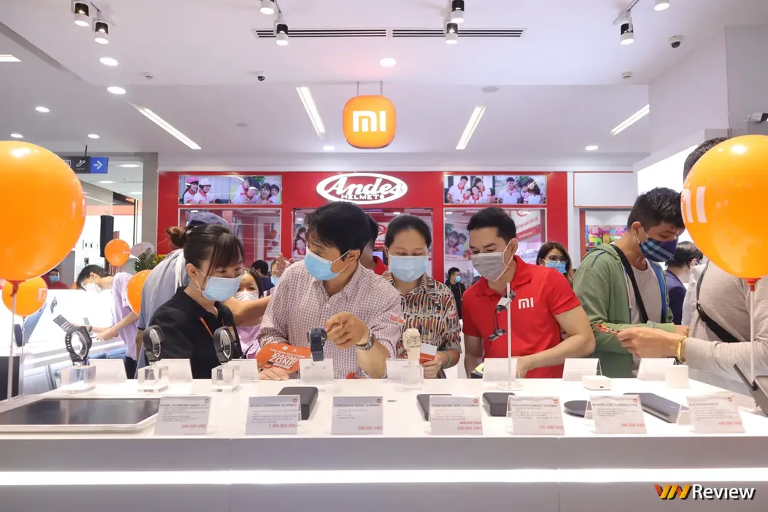 Xiaomi hợp tác cùng Digiworld khai trương Xiaomi Zone tại Vạn Hạnh Mall, TP.HCM Xiaomi hợp tác cùng Digiworld khai trương Xiaomi Zone tại Vạn Hạnh Mall, TP.HCM