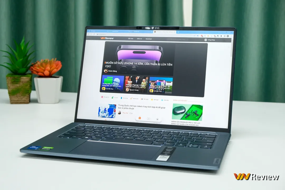 Đánh giá Lenovo Yoga Slim 7i Pro X: chiếc laptop “đa-zi-năng” đúng nghĩa đây rồi Đánh giá Lenovo Yoga Slim 7i Pro X: chiếc laptop “đa-zi-năng” đúng nghĩa đây rồi