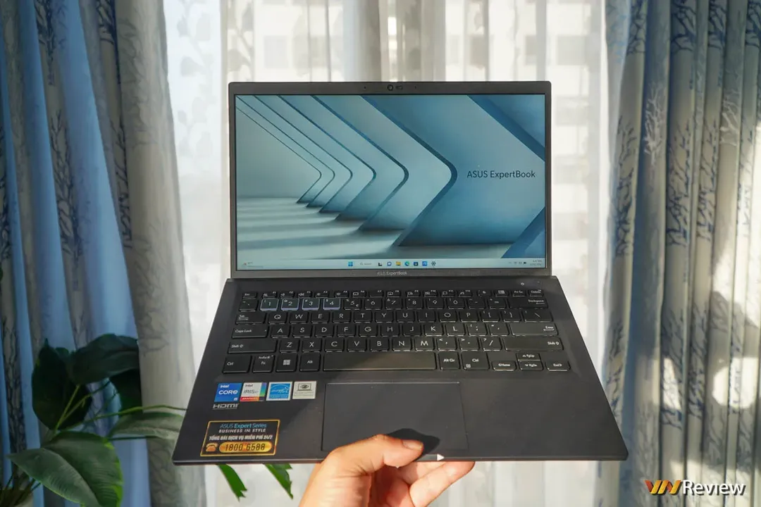 Đánh giá Asus ExpertBook B1 2022: laptop “chuẩn bài” cho doanh nghiệp vừa và nhỏ Đánh giá Asus ExpertBook B1 2022: laptop “chuẩn bài” cho doanh nghiệp vừa và nhỏ