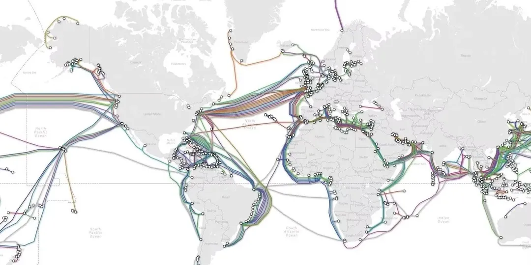 Chiến tranh ngầm dưới đáy biển: Mỹ - Trung giành giật nhau từng sợi cáp quang Chiến tranh ngầm dưới đáy biển: Mỹ - Trung giành giật nhau từng sợi cáp quang