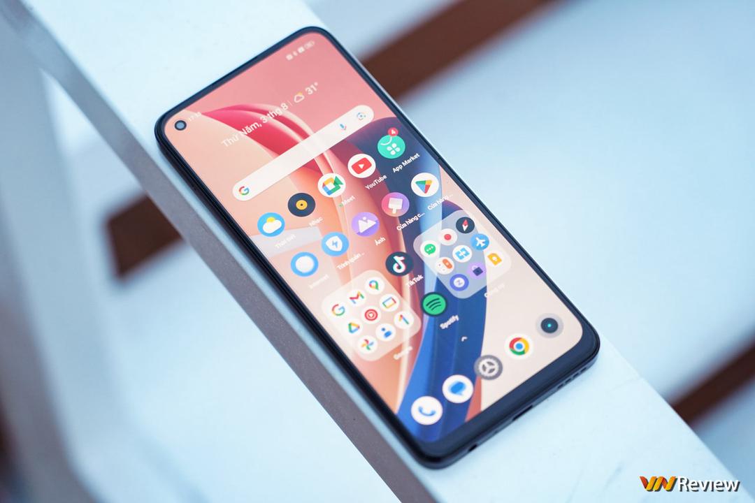 Đánh giá realme 11: tập trung vào những điều thiết yếu Đánh giá realme 11: tập trung vào những điều thiết yếu