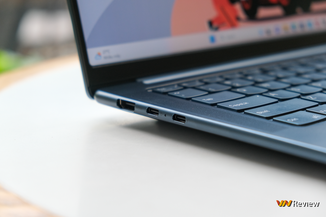 Đánh giá Lenovo Yoga Pro 7i 14” Gen 8 (2023): Giấc mơ của dân sáng tạo nội dung thành hiện thực Đánh giá Lenovo Yoga Pro 7i 14” Gen 8 (2023): Giấc mơ của dân sáng tạo nội dung thành hiện thực