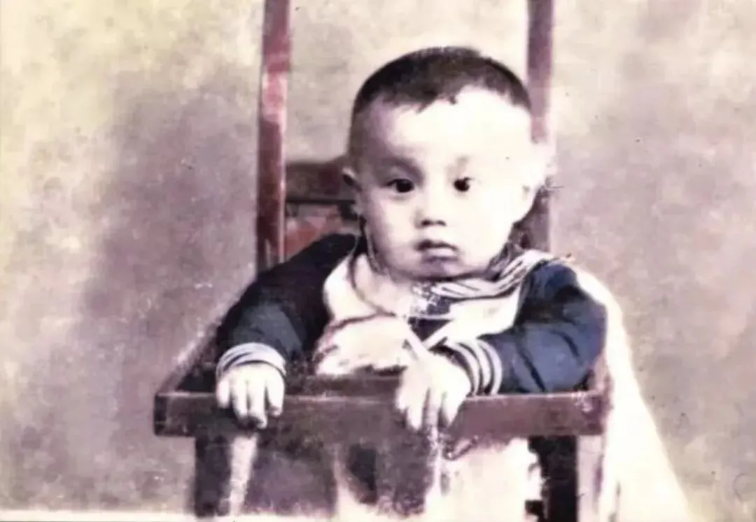 Trúng tuyển Đại học Bắc Kinh năm 15 tuổi, thần đồng để lại thư tuyệt mệnh chỉ vỏn vẹn 3 câu rồi kết thúc cuộc đời trên đường ray Trúng tuyển Đại học Bắc Kinh năm 15 tuổi, thần đồng để lại thư tuyệt mệnh chỉ vỏn vẹn 3 câu rồi kết thúc cuộc đời trên đường ray
