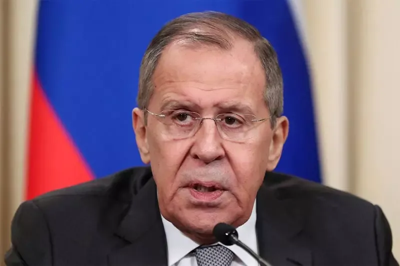 Ngoại trưởng Nga bác bỏ tin đồn Putin bị bệnh: Tổng thống Putin xuất hiện trước công chúng mỗi ngày Ngoại trưởng Nga bác bỏ tin đồn Putin bị bệnh: Tổng thống Putin xuất hiện trước công chúng mỗi ngày
