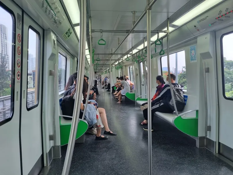 Doanh thu vé đường sắt Cát Linh - Hà Đông 2022 dự kiến 76 tỷ, chở hơn 90 khách/lượt. Ngày hoàn vốn 18.000 tỷ còn xa lắm Doanh thu vé đường sắt Cát Linh - Hà Đông 2022 dự kiến 76 tỷ, chở hơn 90 khách/lượt. Ngày hoàn vốn 18.000 tỷ còn xa lắm