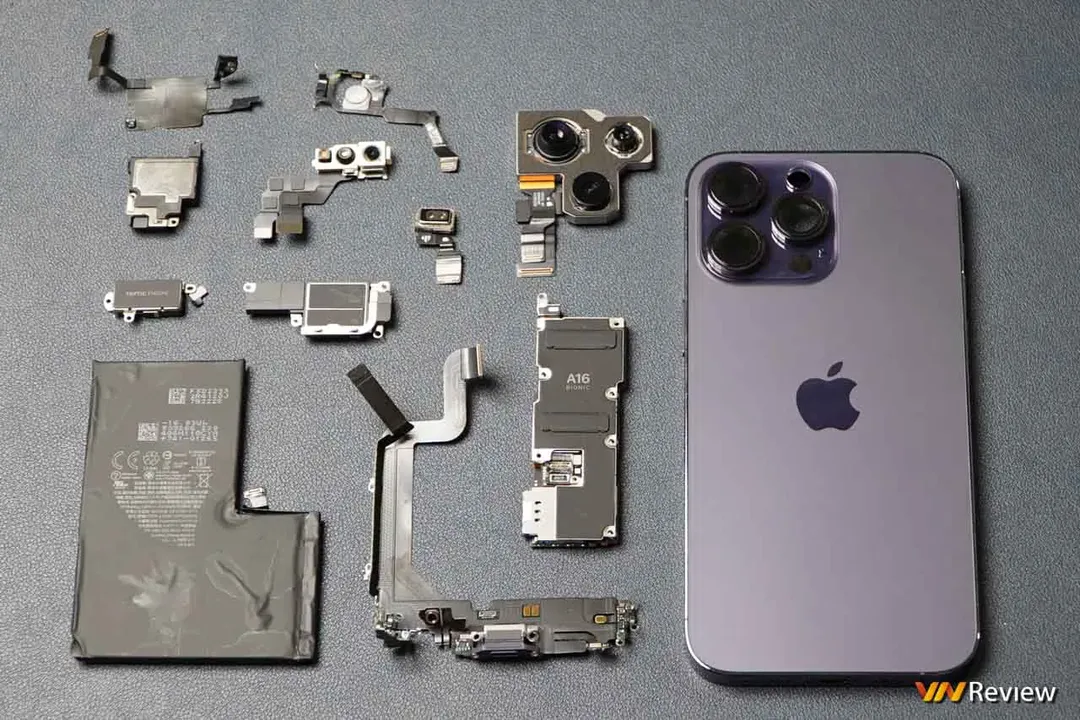 Mổ iPhone 14 Pro Max đầu tiên tại Việt Nam, phát hiện chi tiết Apple “giấu nhẹm” trong buổi ra mắt Mổ iPhone 14 Pro Max đầu tiên tại Việt Nam, phát hiện chi tiết Apple “giấu nhẹm” trong buổi ra mắt