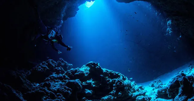 Nơi tận cùng của Trái đất “nuốt chửng” 3 tỷ tấn nước mỗi năm? Nơi tận cùng của Trái đất “nuốt chửng” 3 tỷ tấn nước mỗi năm?