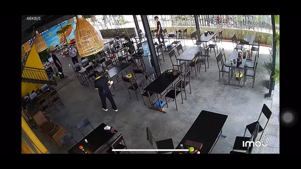 Phó phòng thuộc Sở TN&MT Đà Nẵng ném tiền lẻ, la hét trong quán ăn giải trình như thế nào? Phó phòng thuộc Sở TN&MT Đà Nẵng ném tiền lẻ, la hét trong quán ăn giải trình như thế nào?