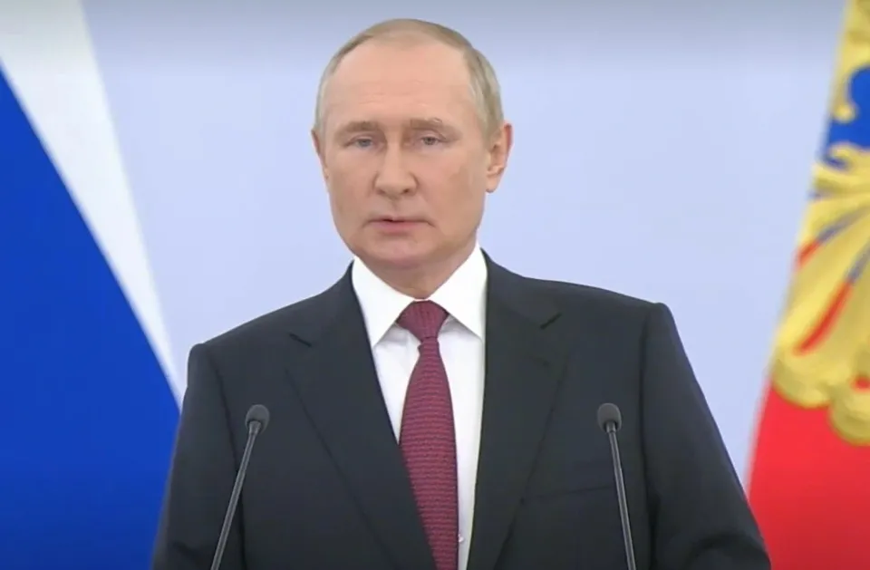 Diễn biến nóng tại Ukraine sau khi ông Putin ký lệnh sáp nhập Diễn biến nóng tại Ukraine sau khi ông Putin ký lệnh sáp nhập