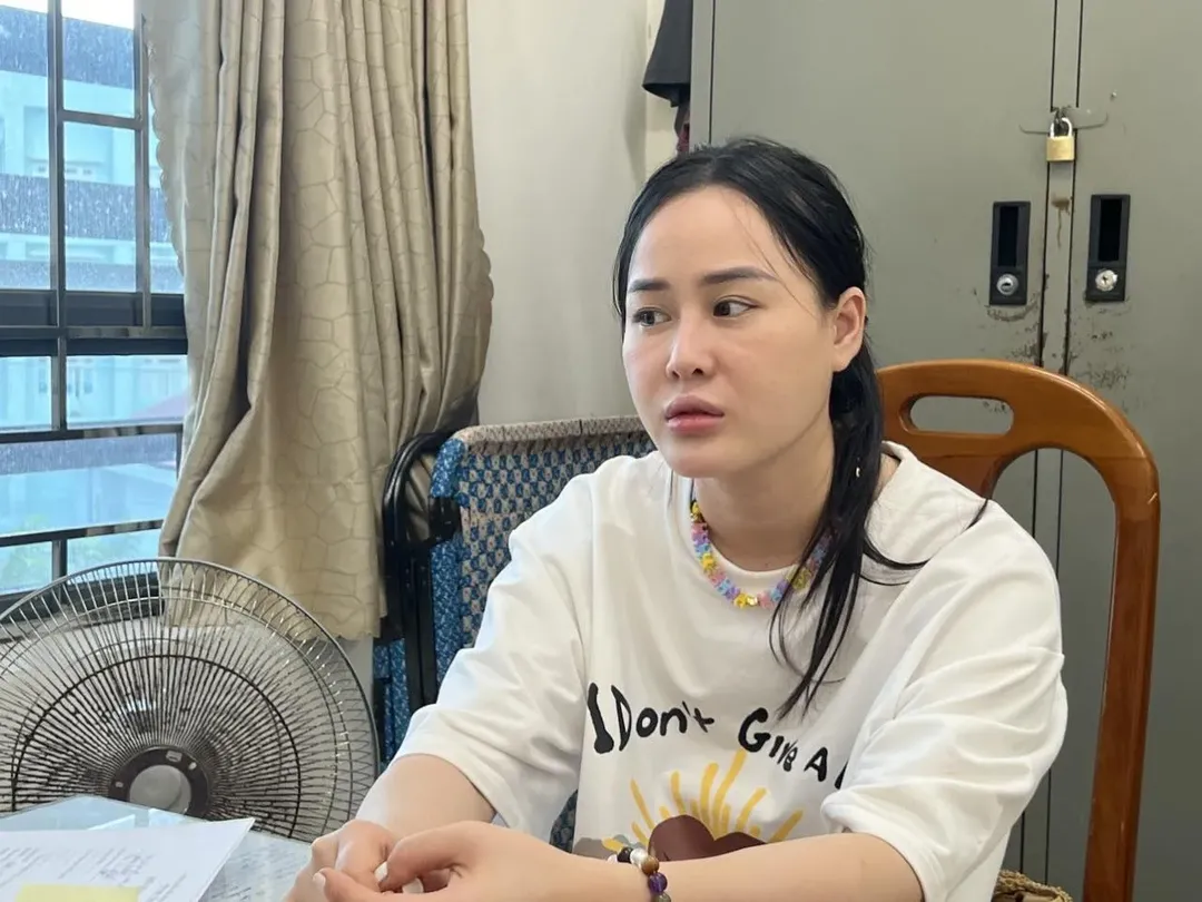 Nóng: Anna Bắc Giang bị bắt tạm giam, nhưng không phải vì tố cáo lừa tiền tỉ Nóng: Anna Bắc Giang bị bắt tạm giam, nhưng không phải vì tố cáo lừa tiền tỉ