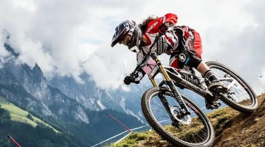 Tiết lộ bất ngờ về thú chơi mới của giới siêu giàu tài sản trên 100 triệu USD - không như bạn tưởng tượng Tiết lộ bất ngờ về thú chơi mới của giới siêu giàu tài sản trên 100 triệu USD - không như bạn tưởng tượng