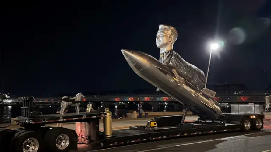 Bức tượng vinh danh Elon Musk thân dê đầu người trị giá gần 15 tỷ đồng vừa được hoàn thành Bức tượng vinh danh Elon Musk thân dê đầu người trị giá gần 15 tỷ đồng vừa được hoàn thành