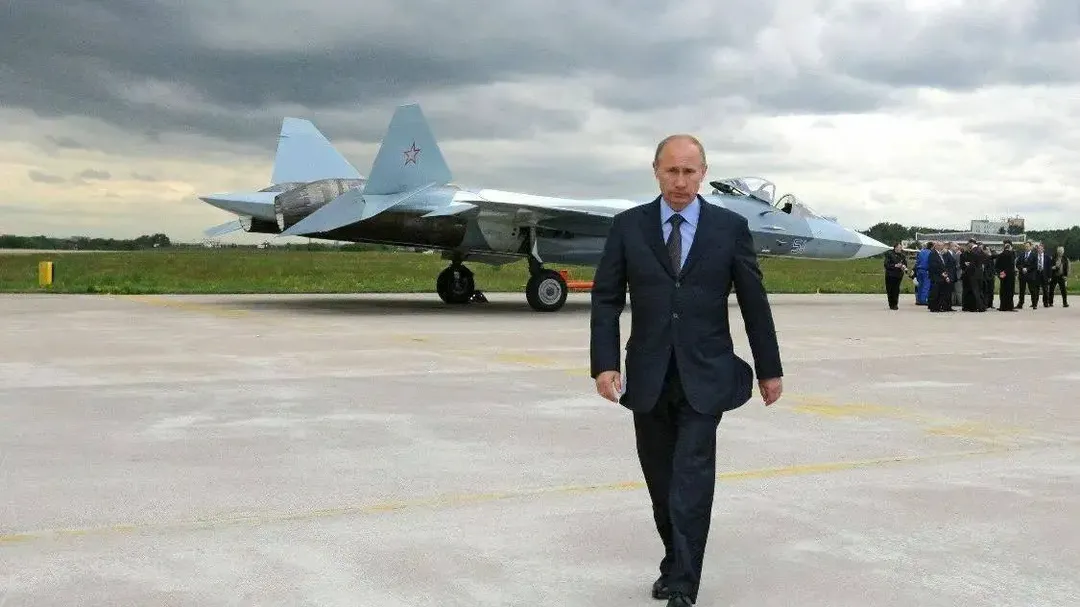 Bí ẩn về chiến tranh Nga-Ukraine - Tại sao Putin không ra lệnh ném bom Dinh Tổng thống Ukraine và các mục tiêu khác? Bí ẩn về chiến tranh Nga-Ukraine - Tại sao Putin không ra lệnh ném bom Dinh Tổng thống Ukraine và các mục tiêu khác?