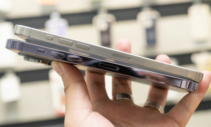 Thông tin mới về khung titan trên iPhone 16 Pro Thông tin mới về khung titan trên iPhone 16 Pro